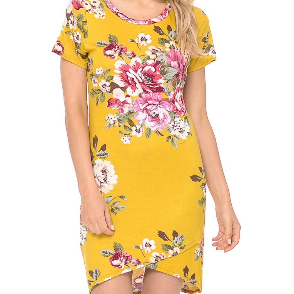 FLORAL SHORT SLEEVE TULIP BOTTOM DRESS